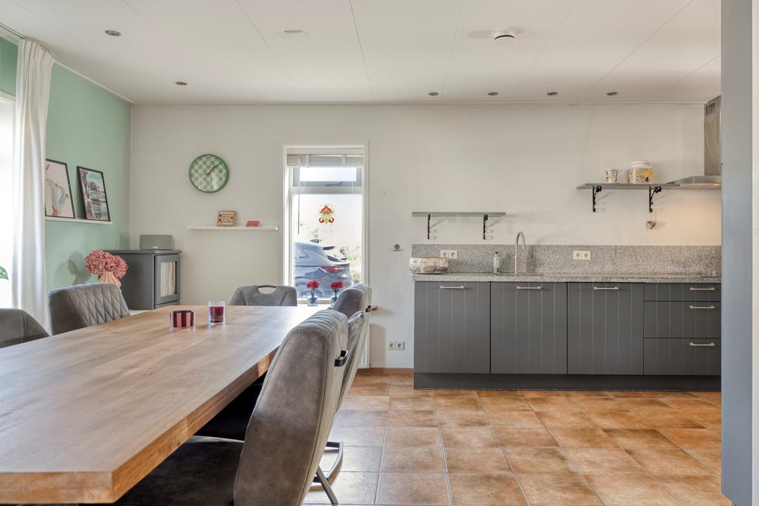 Spacious detached family home with large shed in Waarland — 30