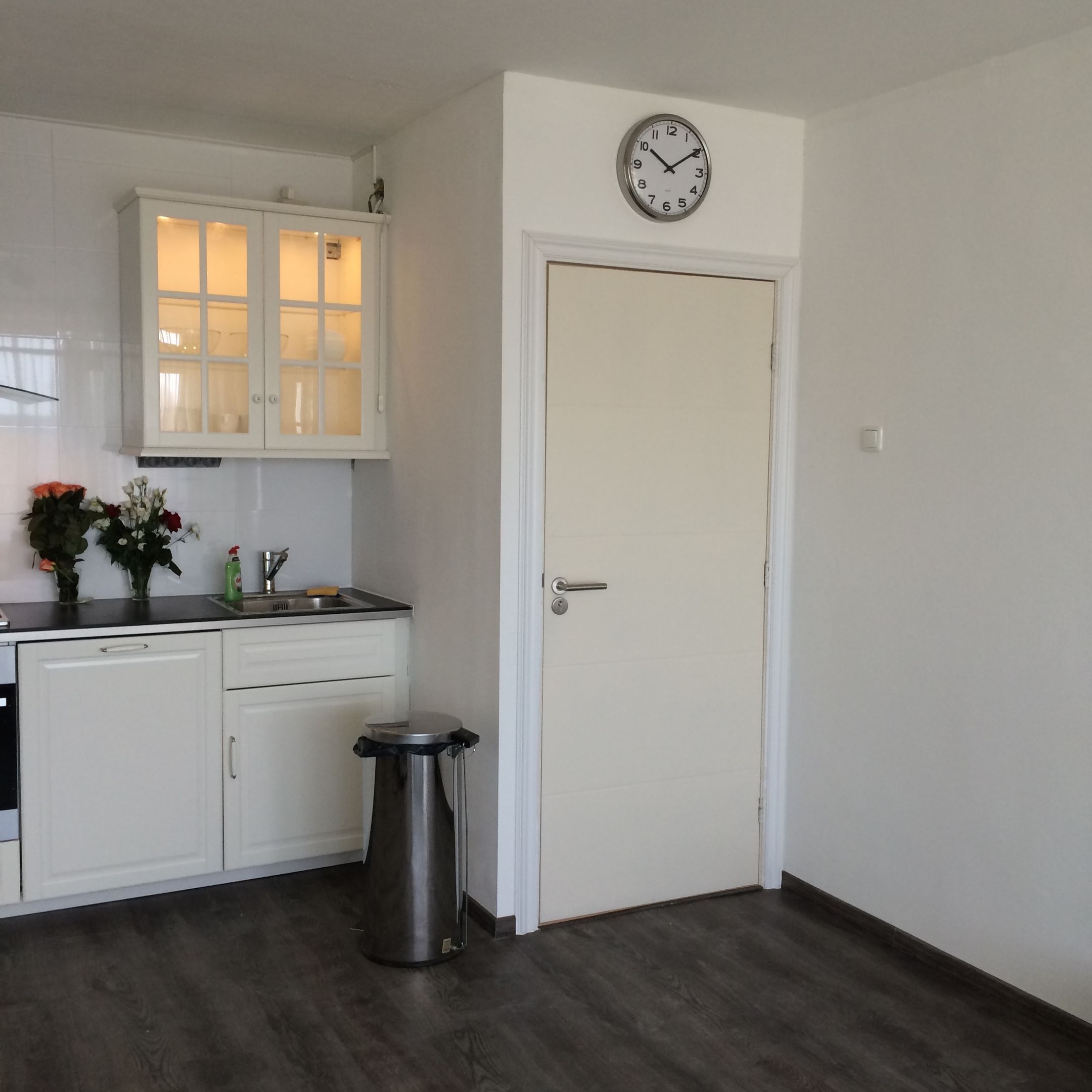 Spacious 4-room apartment with two sunny balconies in Amstelveen — 20