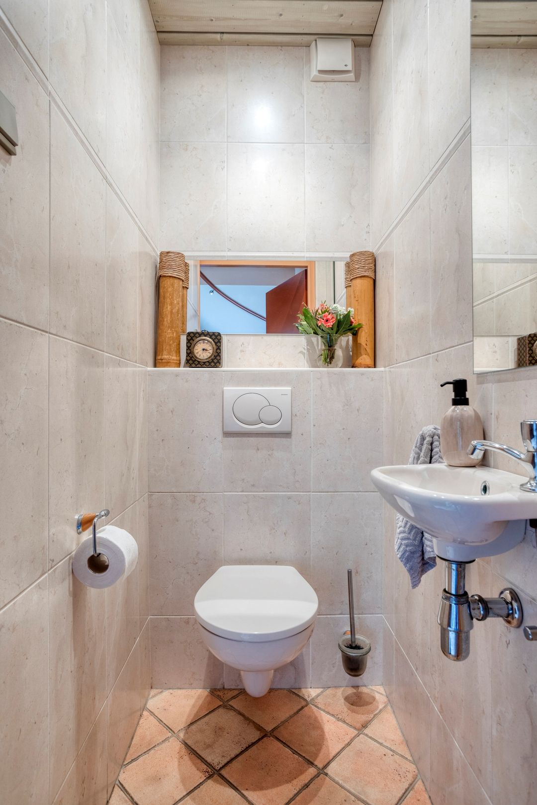 Photo 17 of Johan Vermeerstraat 28