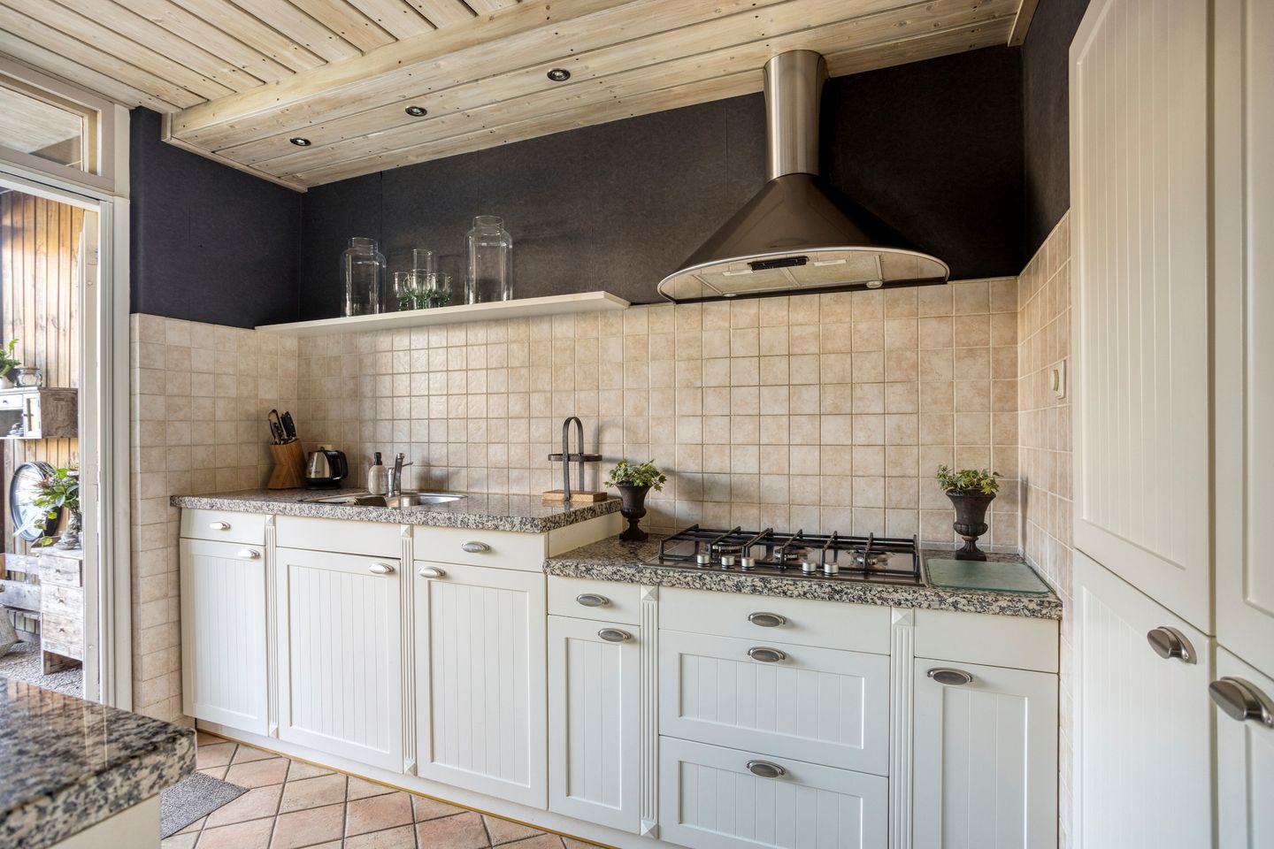 Photo 19 of Johan Vermeerstraat 28