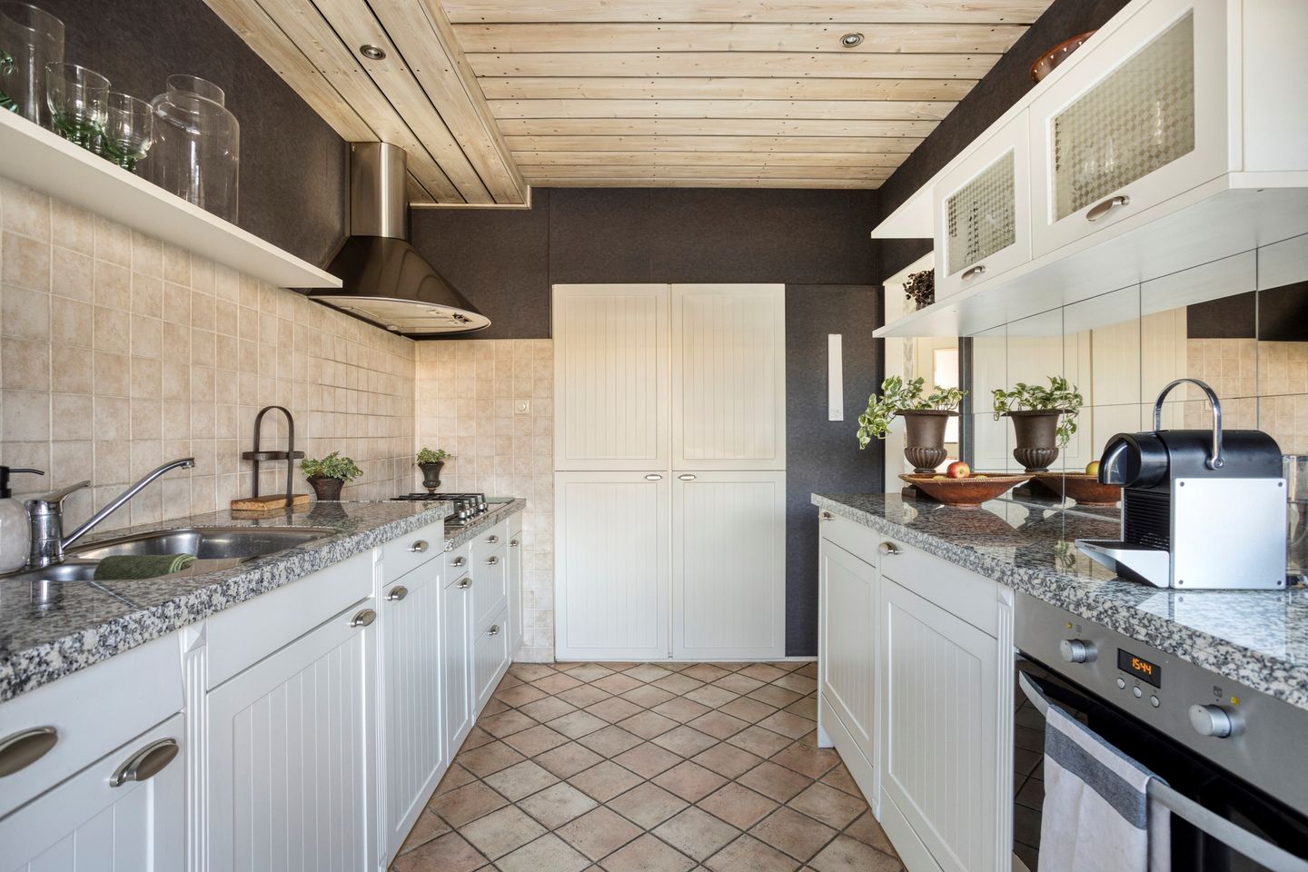 Photo 20 of Johan Vermeerstraat 28