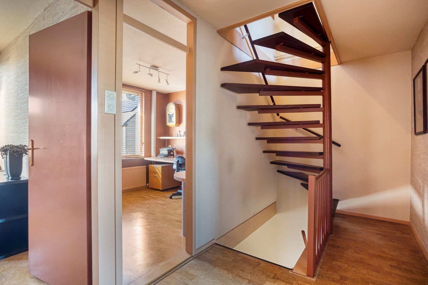 Photo 35 of Johan Vermeerstraat 28