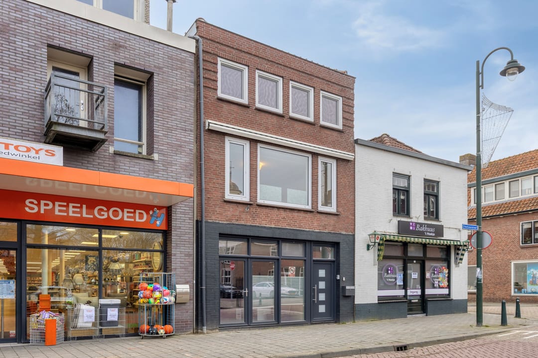 Photo 23 of Oostvoorstraat 31-A