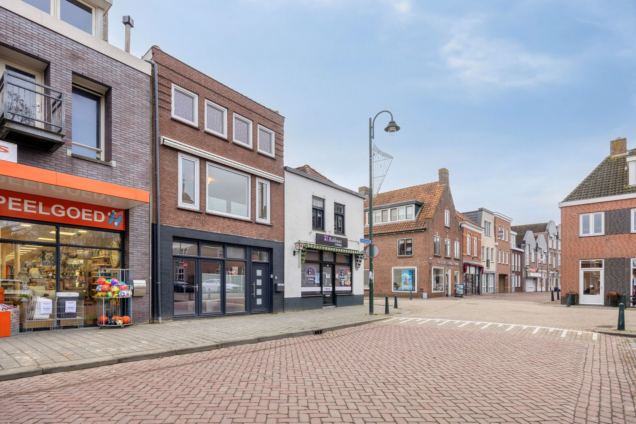 Photo 24 of Oostvoorstraat 31-A