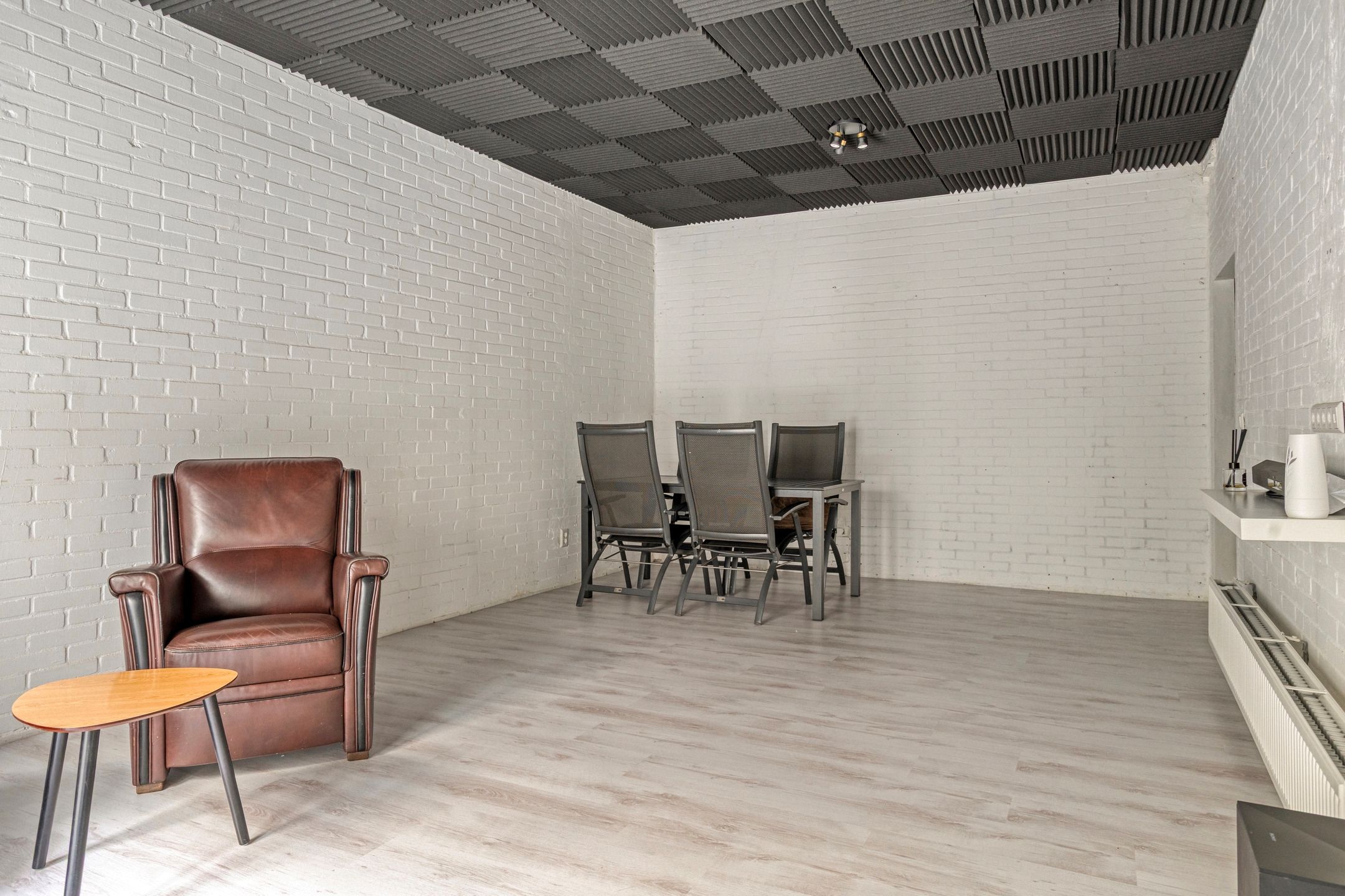 Unique Live-Work Property with Commercial Potential in Dinteloord Center — 12