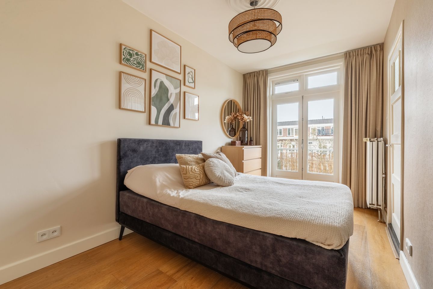 Renovated Apartment with Balcony in Amsterdam West — 14