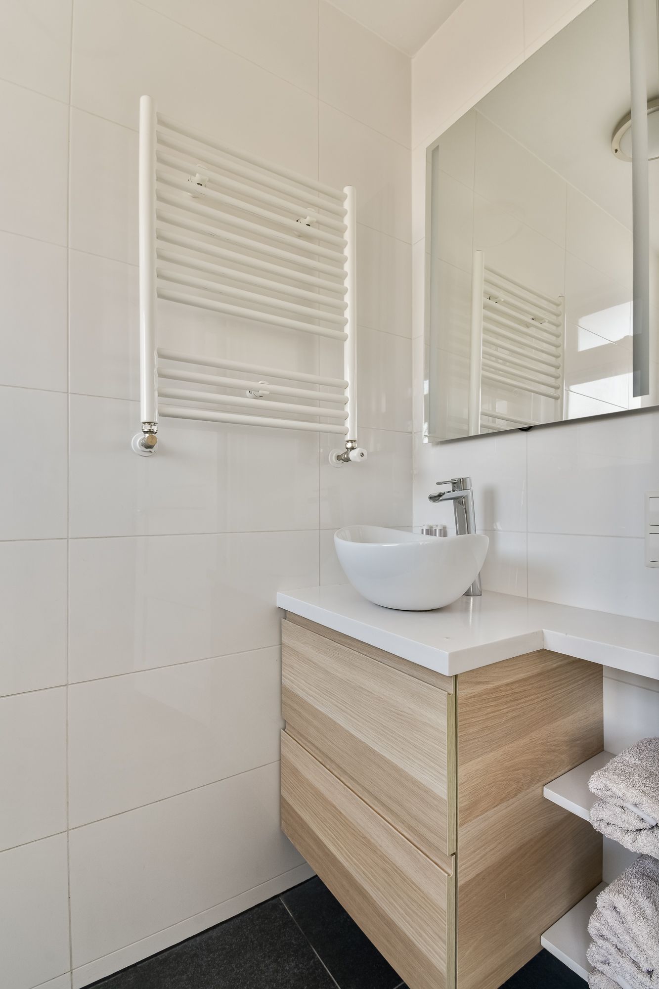 Renovated Apartment with Balcony in Amsterdam West — 18