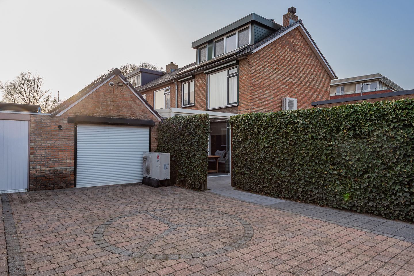 Foto 50 van Elsakkerweg 1