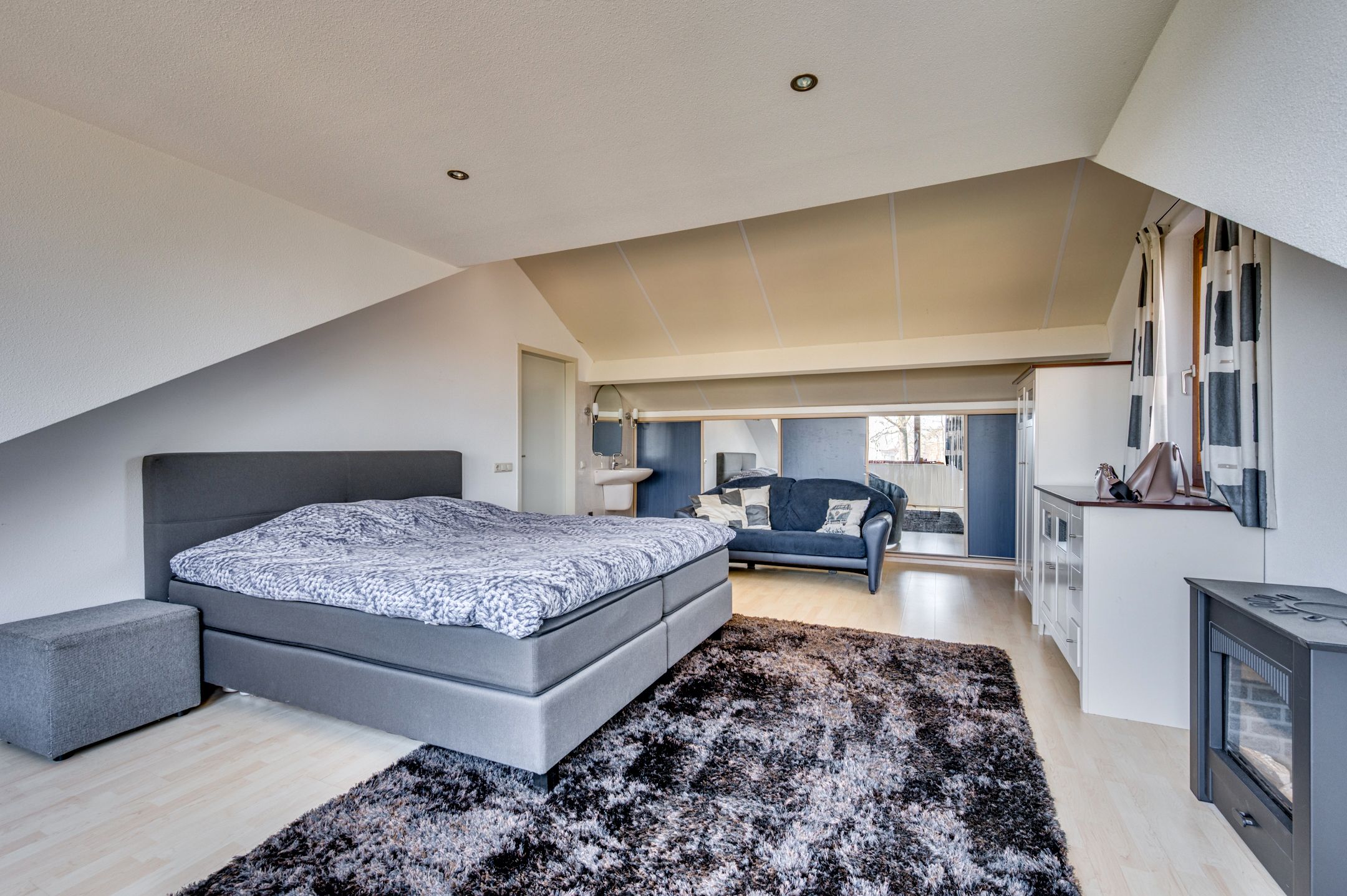 Foto 15 van Burgemeester van Deelensingel 87