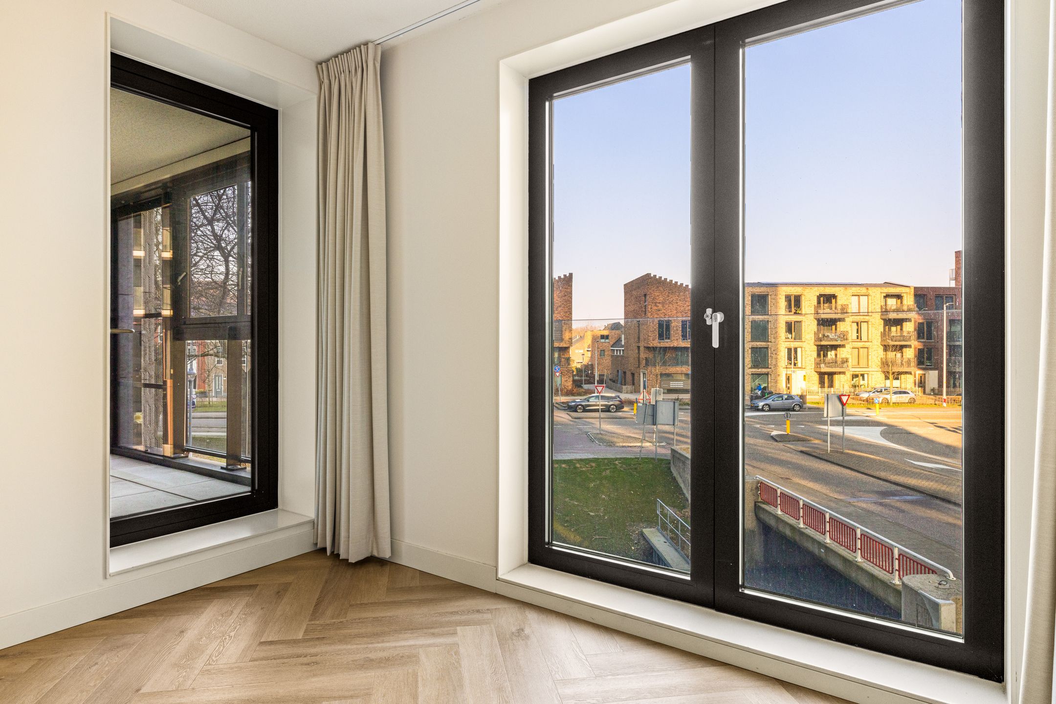 Foto 12 van Niemeyerstraat 18