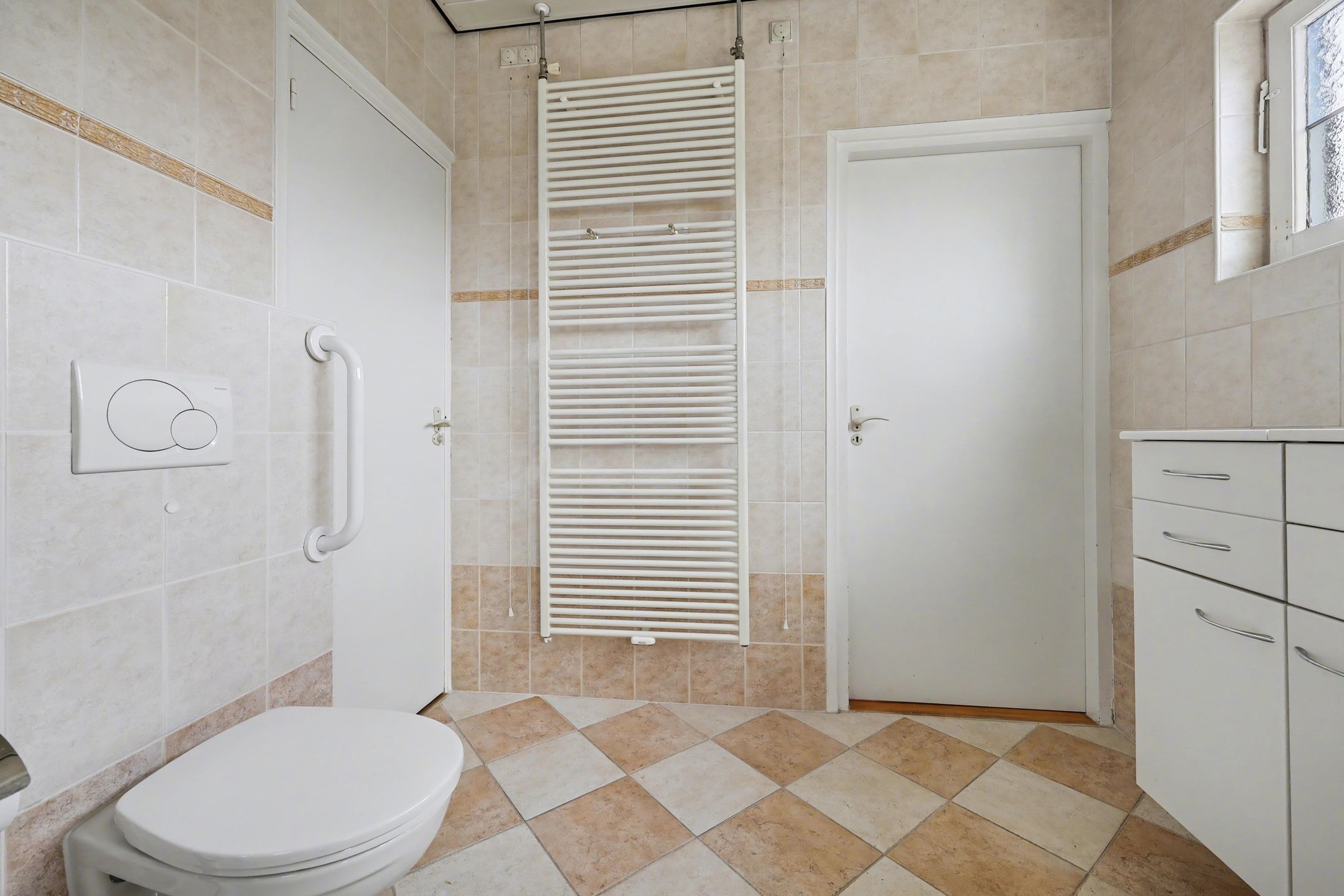 Foto 33 van Willem II-laan 12