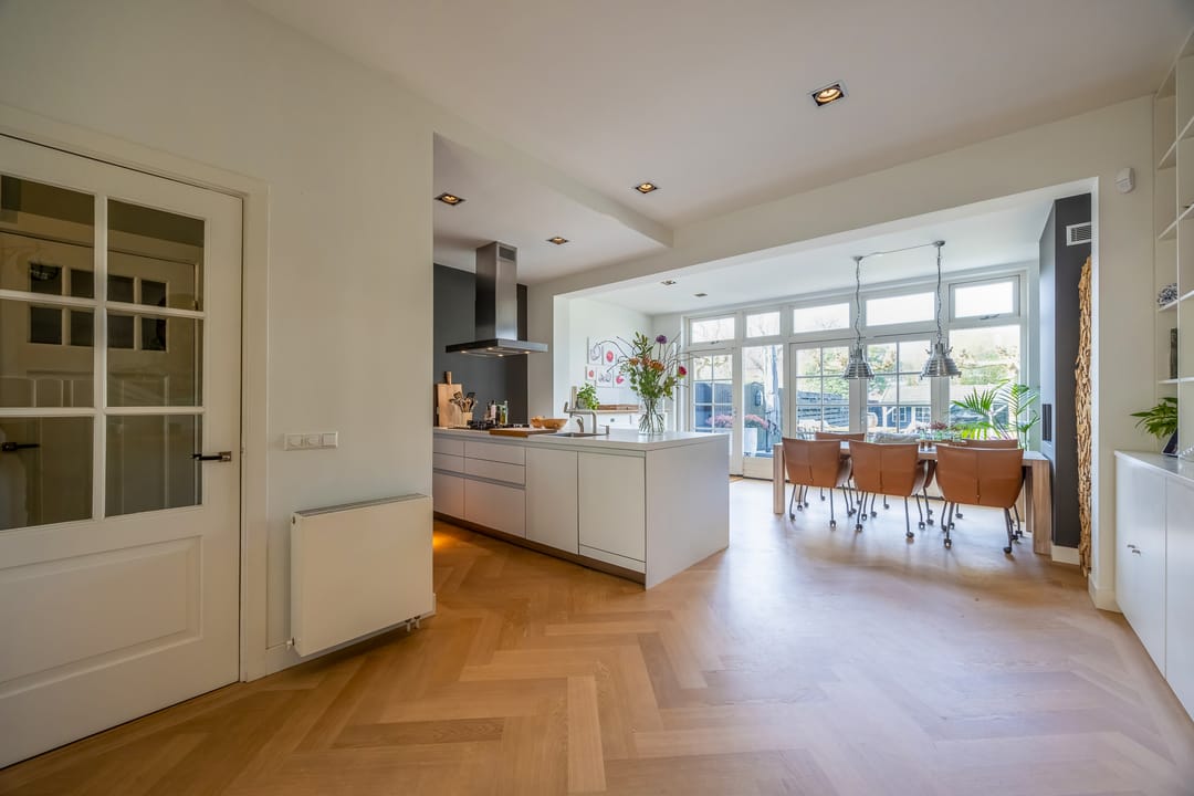 Charming semi-detached villa with deep garden and veranda in Naarden — 17