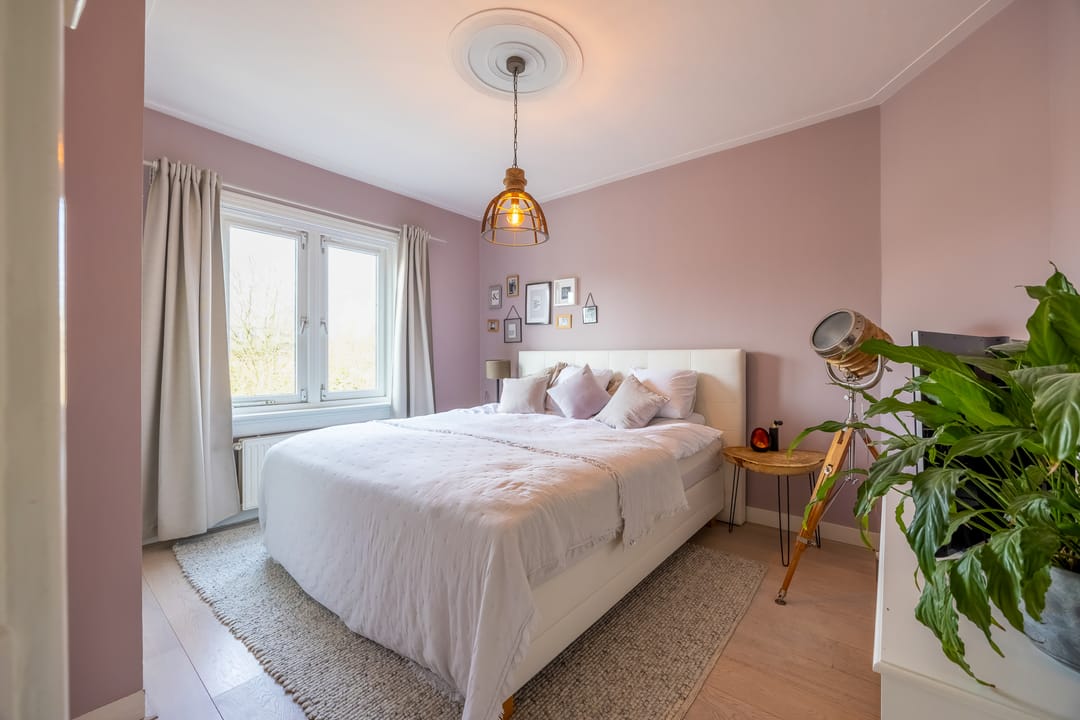 Charming semi-detached villa with deep garden and veranda in Naarden — 23