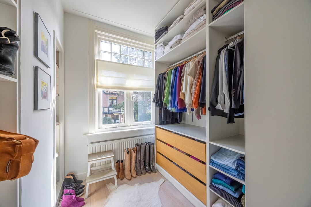 Charming semi-detached villa with deep garden and veranda in Naarden — 32