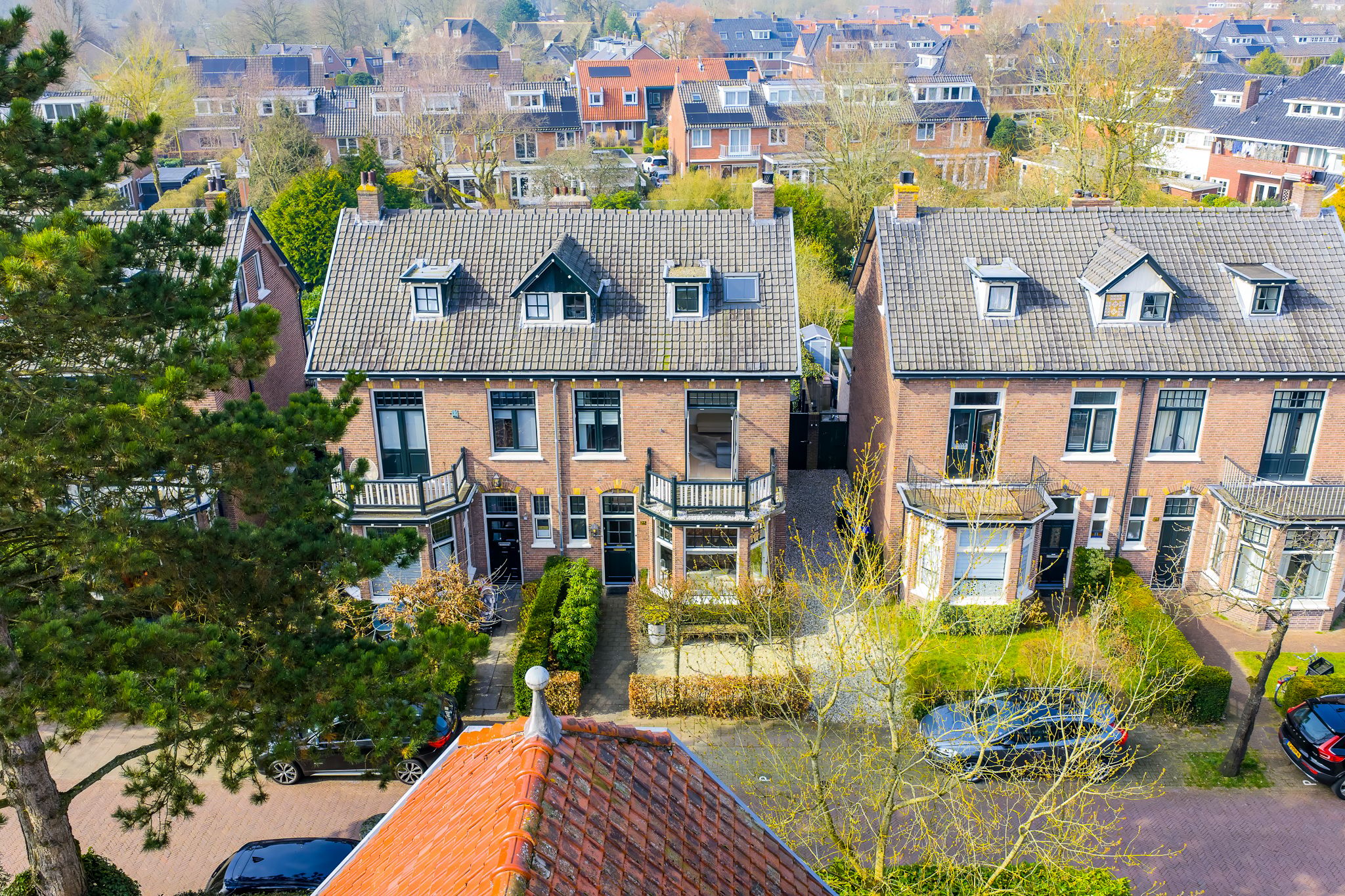 Charming semi-detached villa with deep garden and veranda in Naarden — 45