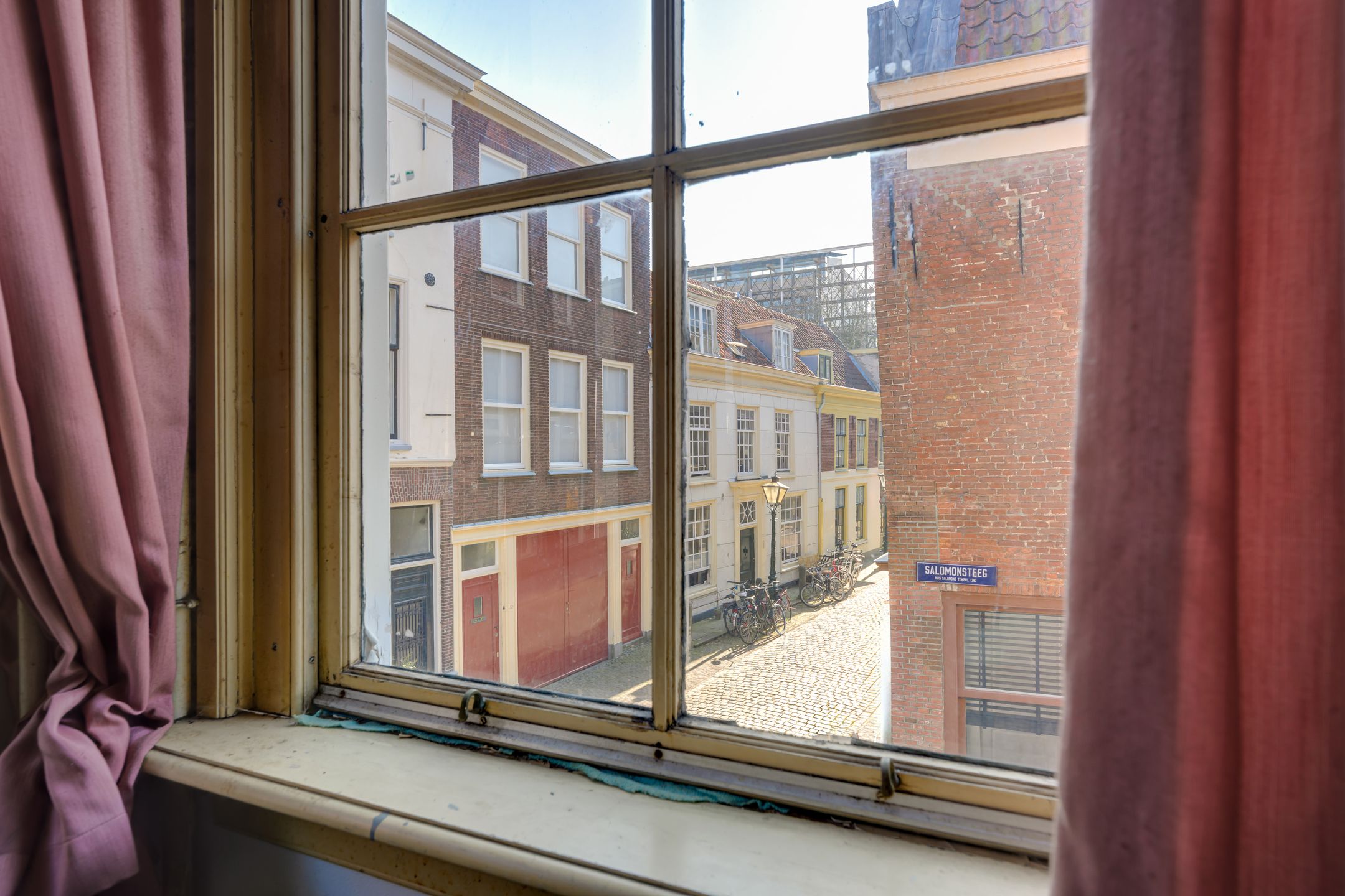 Monumental Corner House in Leiden Center Requiring Renovation — 15