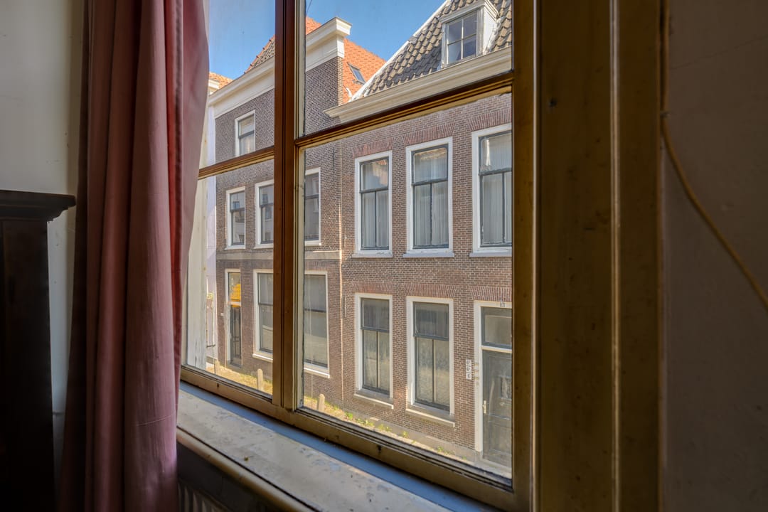 Monumental Corner House in Leiden Center Requiring Renovation — 16
