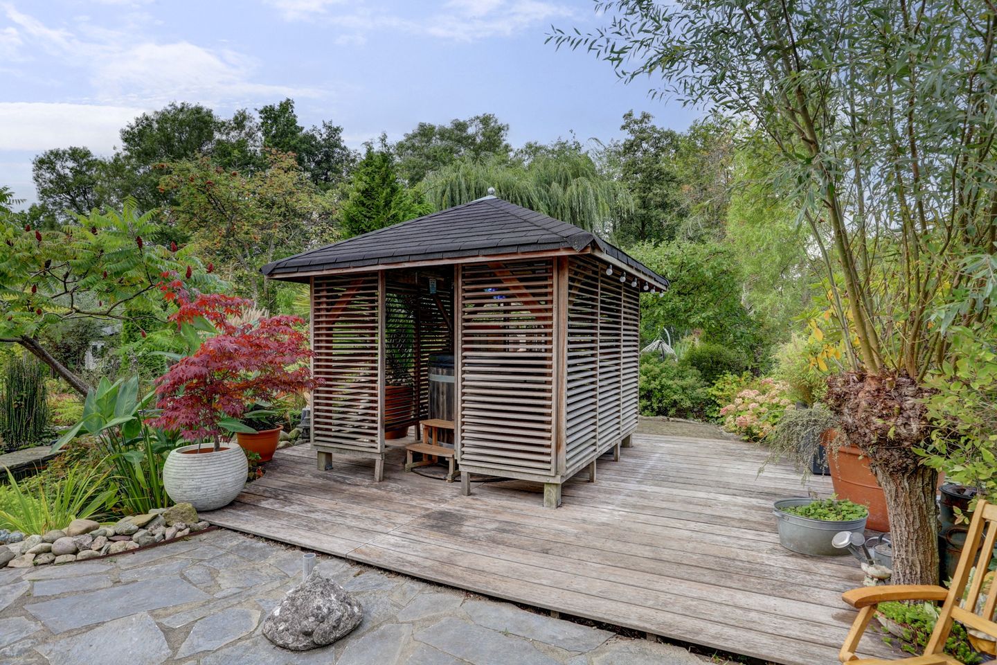 Detached Villa with Stunning Waterfront Garden — 49