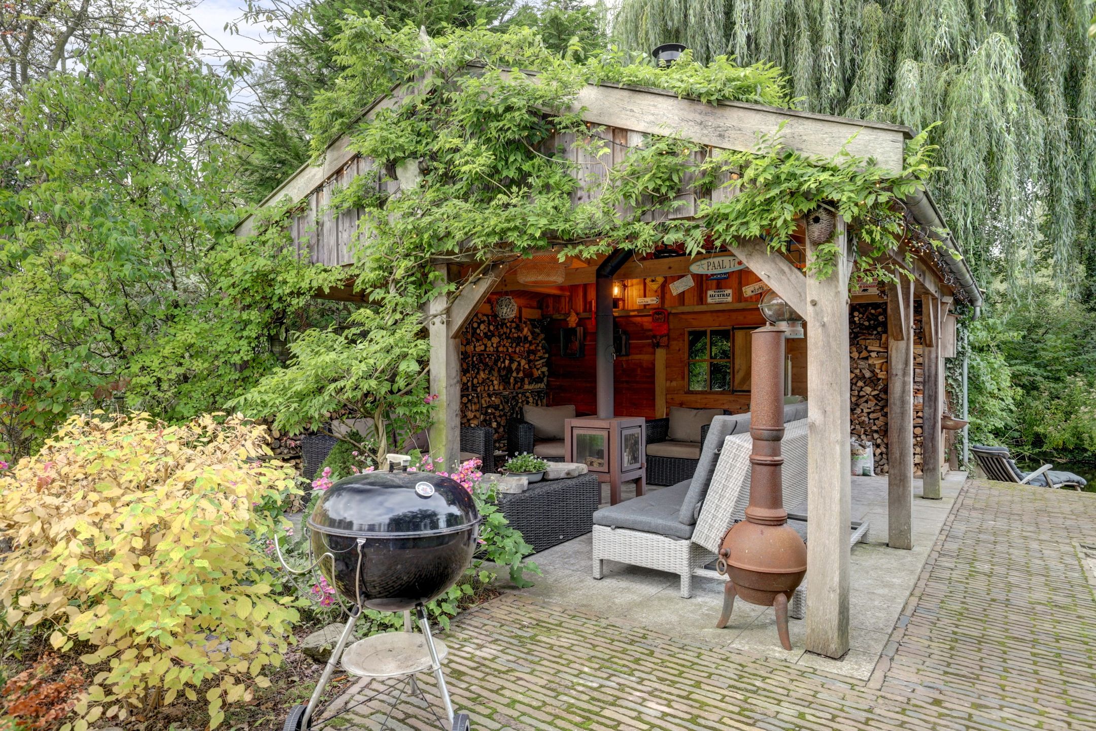Detached Villa with Stunning Waterfront Garden — 54