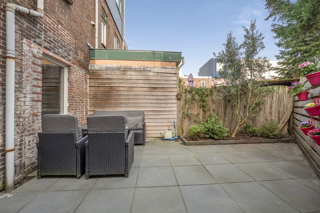 Charming terraced house with sunny garden in Haarlem North — 17