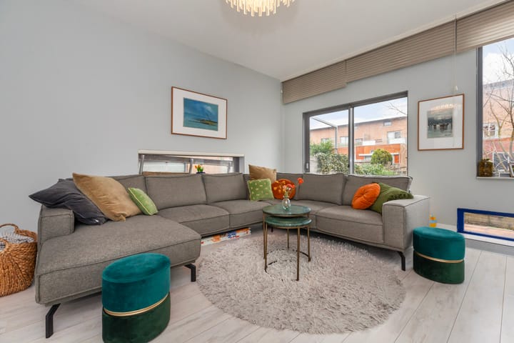 Photo 2 of Zus Braunstraat 22