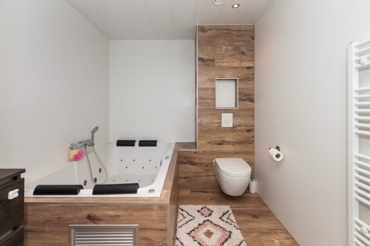 Photo 5 of Zus Braunstraat 22