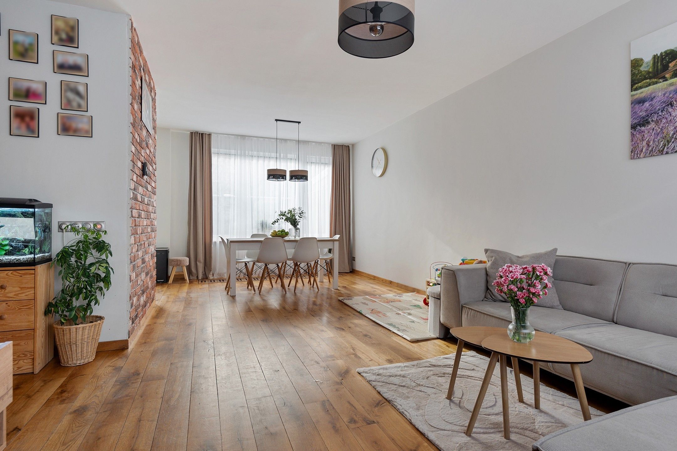 Photo 9 of van Limburg Stirumstraat 16