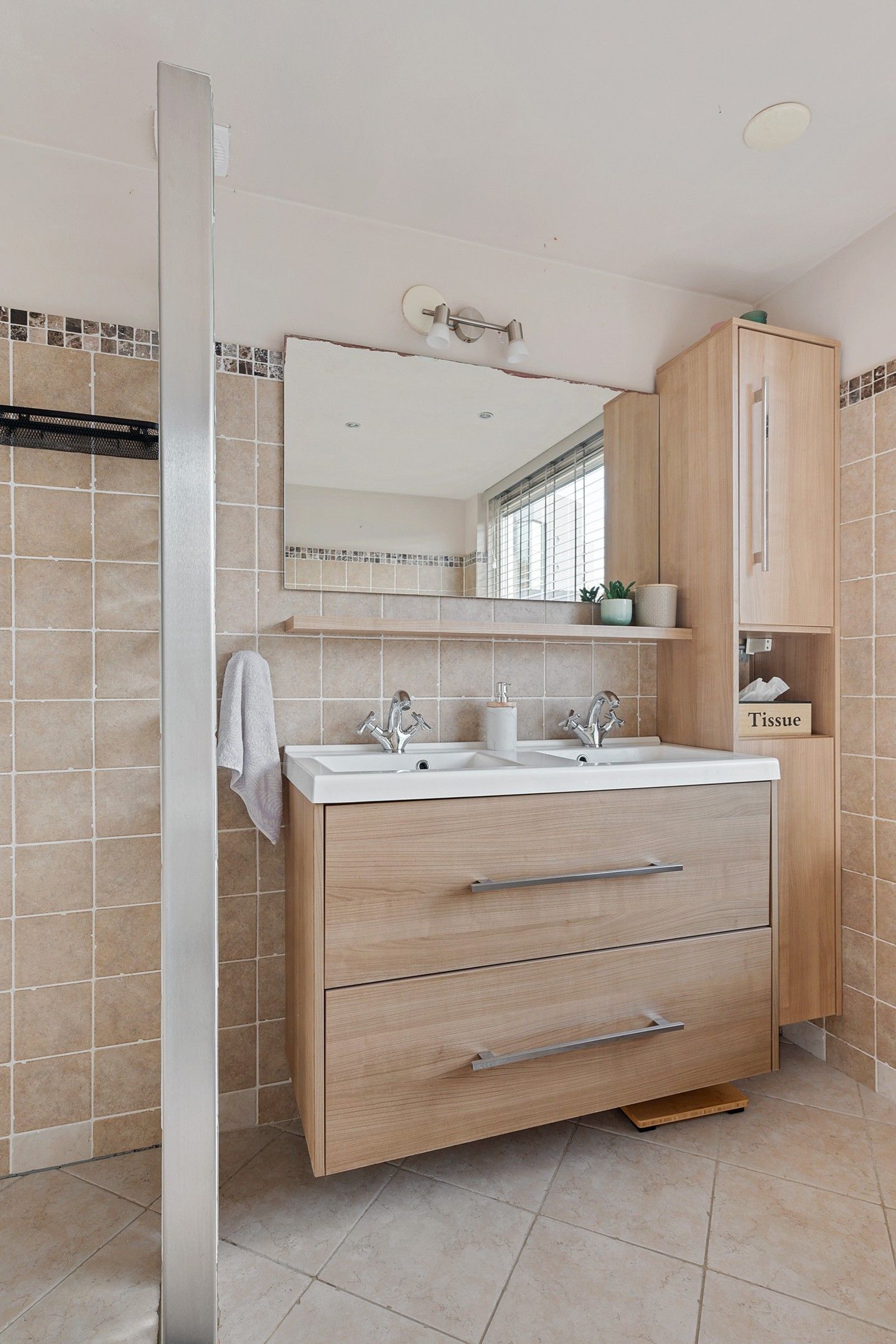 Photo 27 of van Limburg Stirumstraat 16