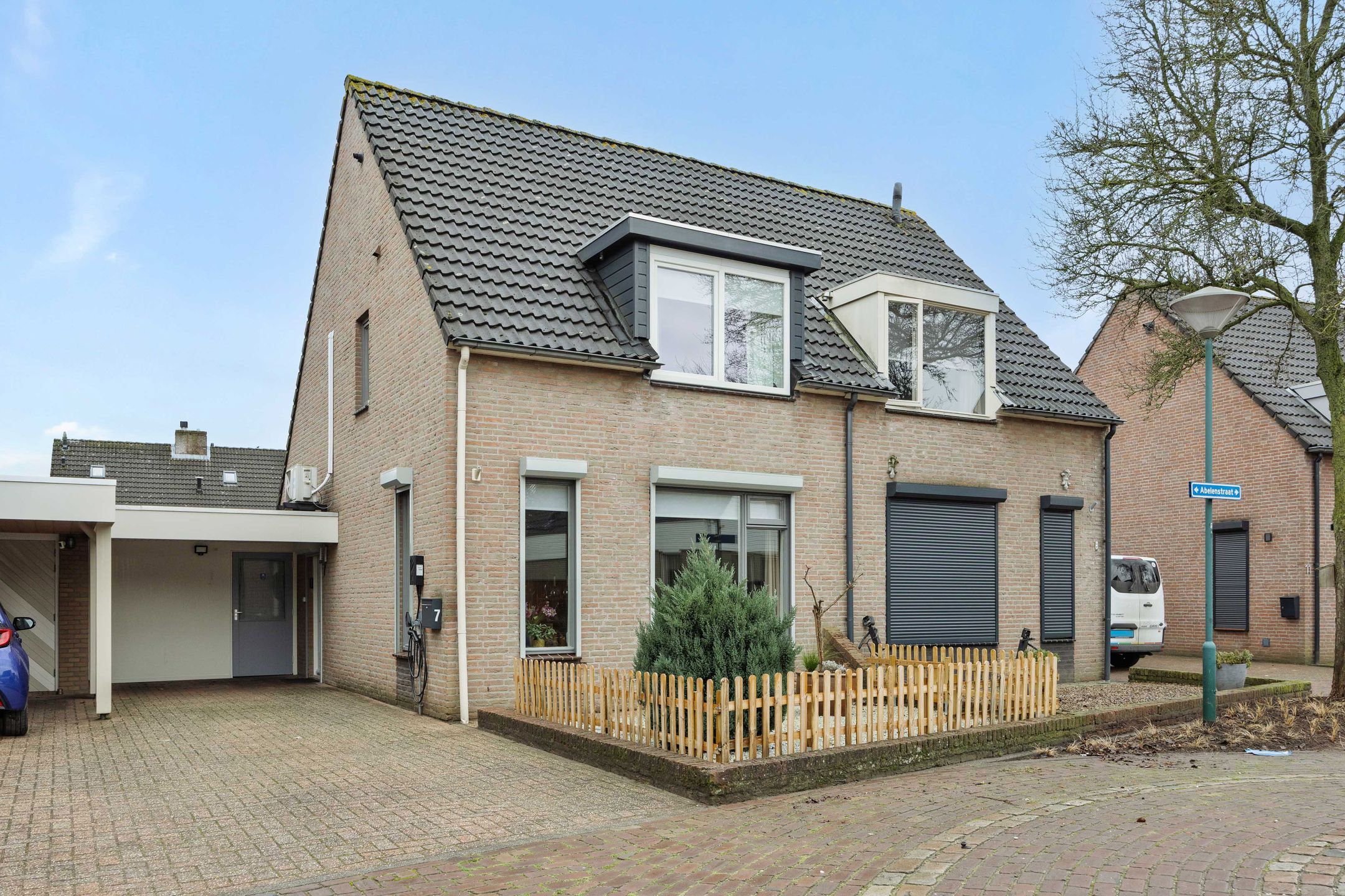 Buying a house in The Netherlands., Abelenstraat 7
