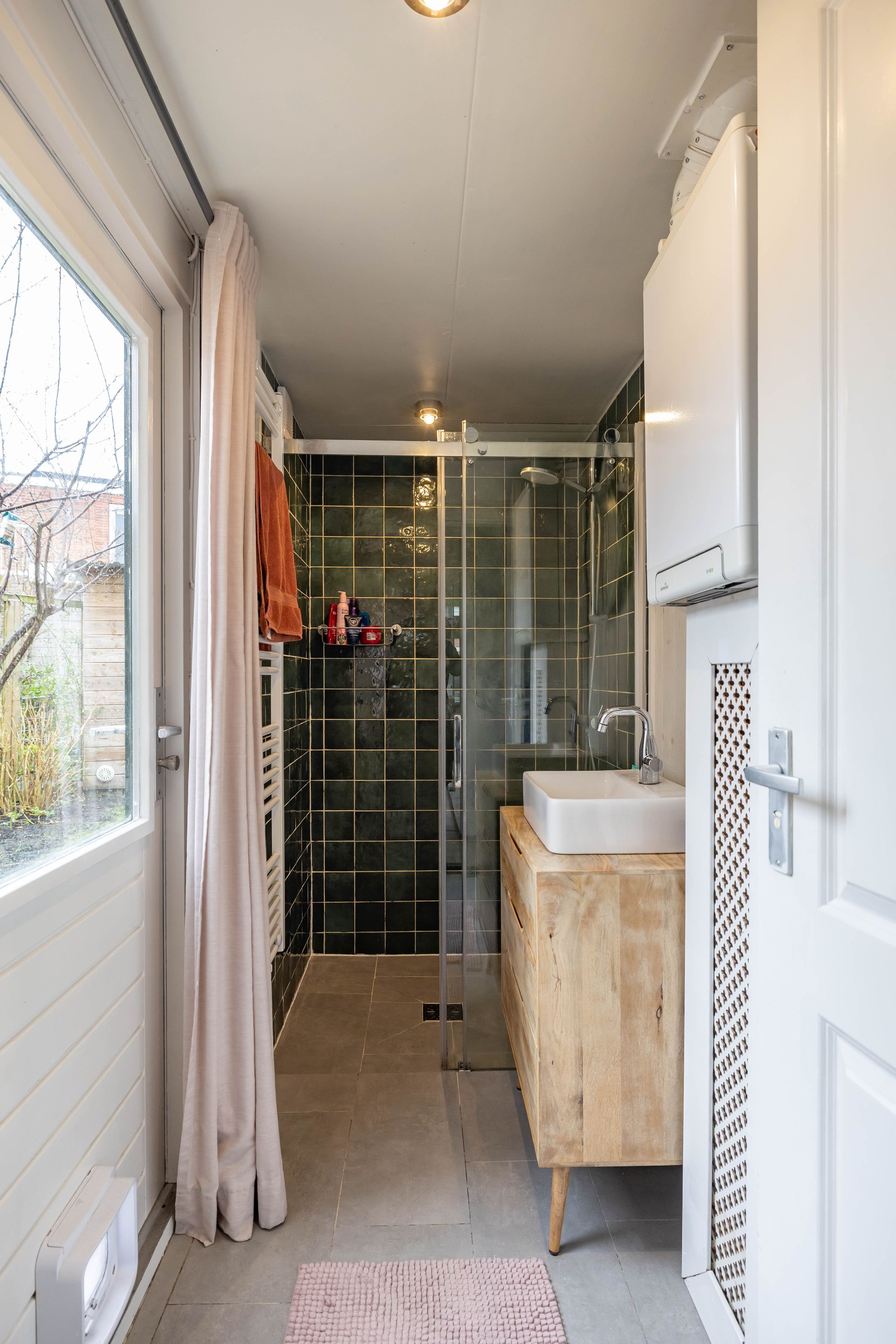 Foto 18 van Eerste Spoorstraat 19