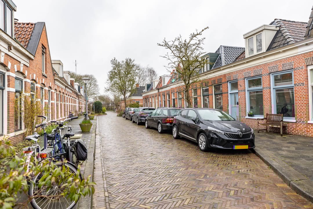 Foto 32 van Eerste Spoorstraat 19