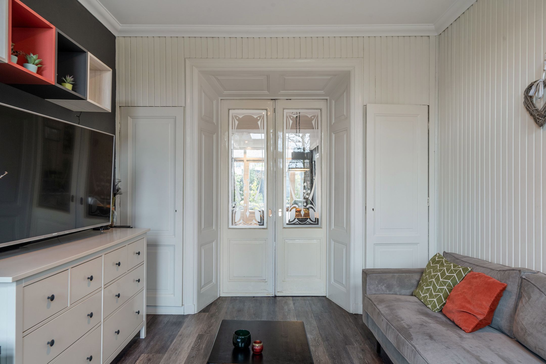 Historic Villa with Studio and B&B in Warmenhuizen — 12