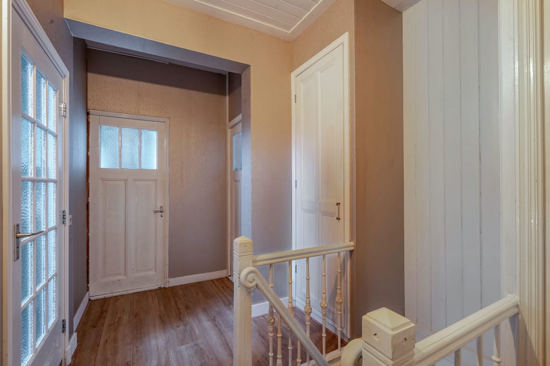 Historic Villa with Studio and B&B in Warmenhuizen — 31