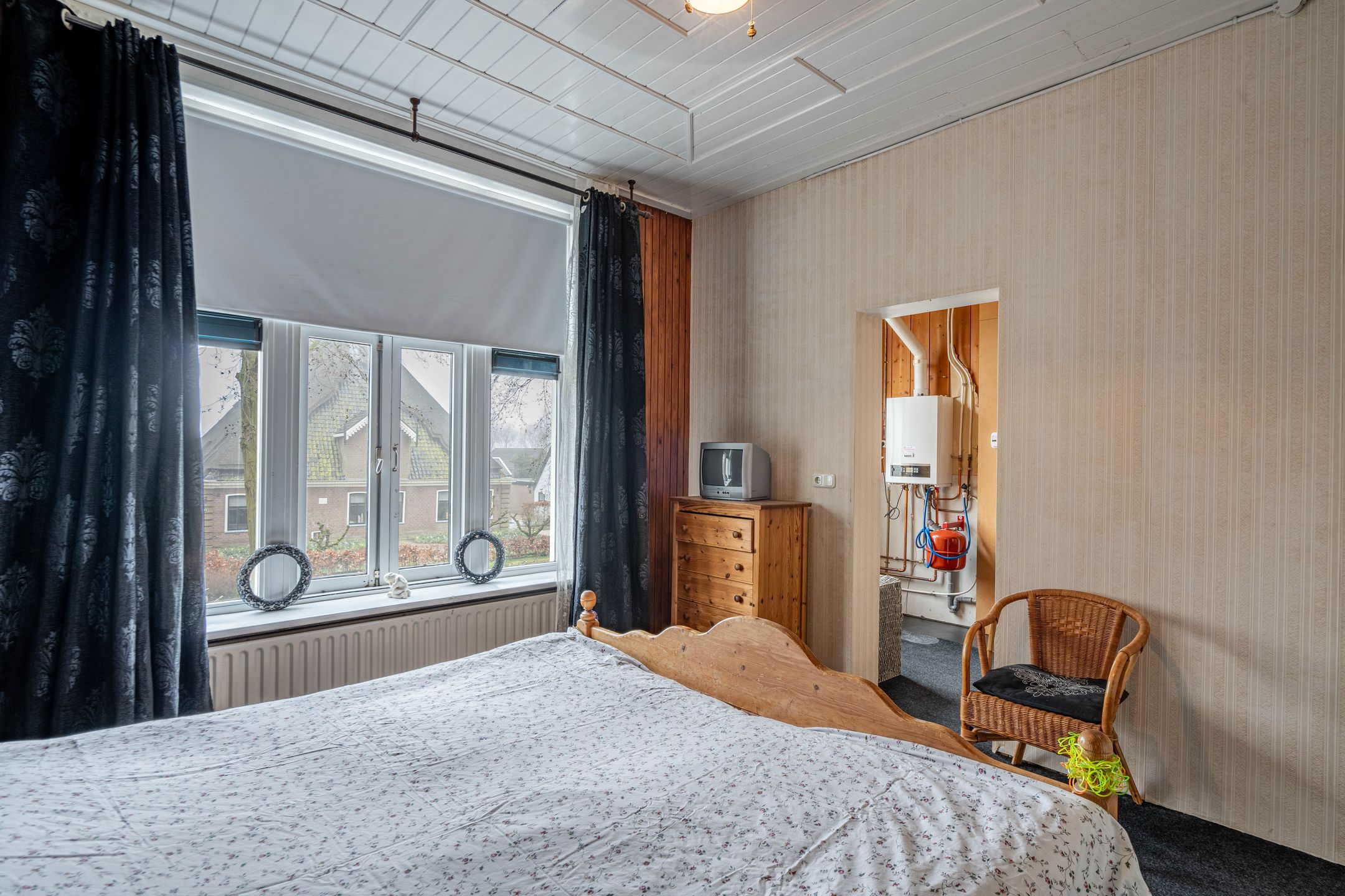 Historic Villa with Studio and B&B in Warmenhuizen — 33