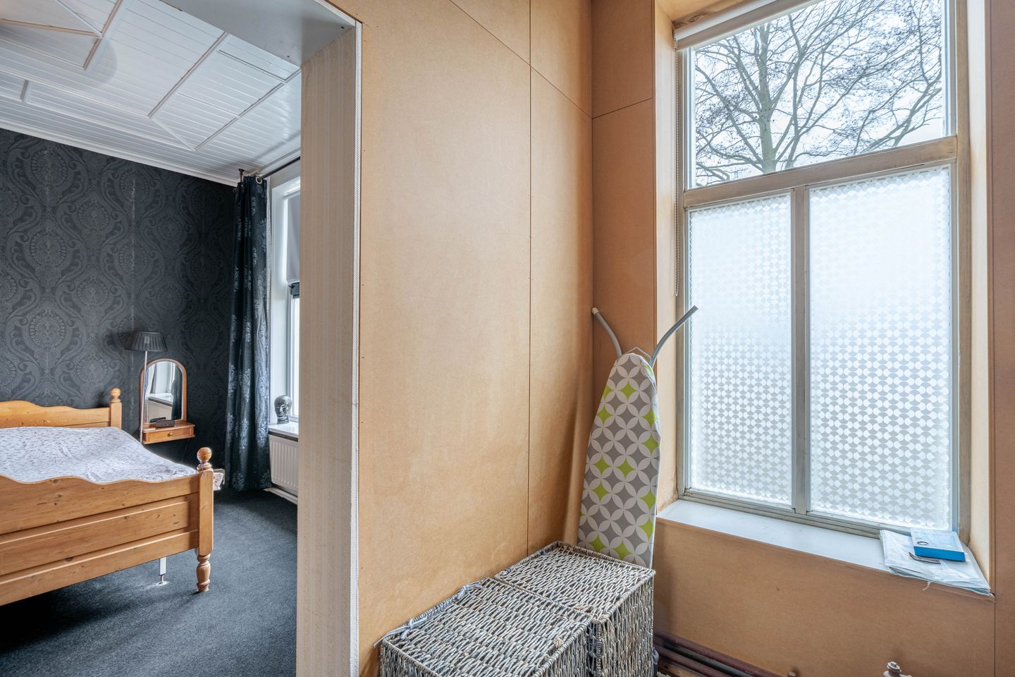 Historic Villa with Studio and B&B in Warmenhuizen — 34