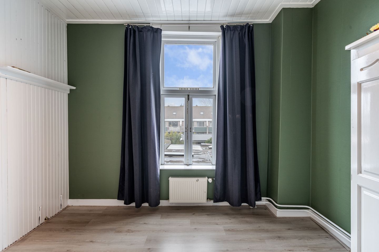 Historic Villa with Studio and B&B in Warmenhuizen — 40