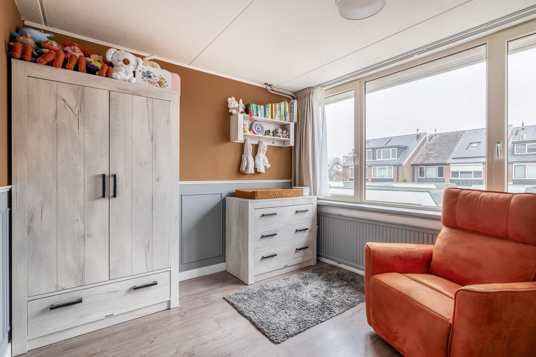 Modern terraced house with private parking and solar panels in Ridderkerk — 23