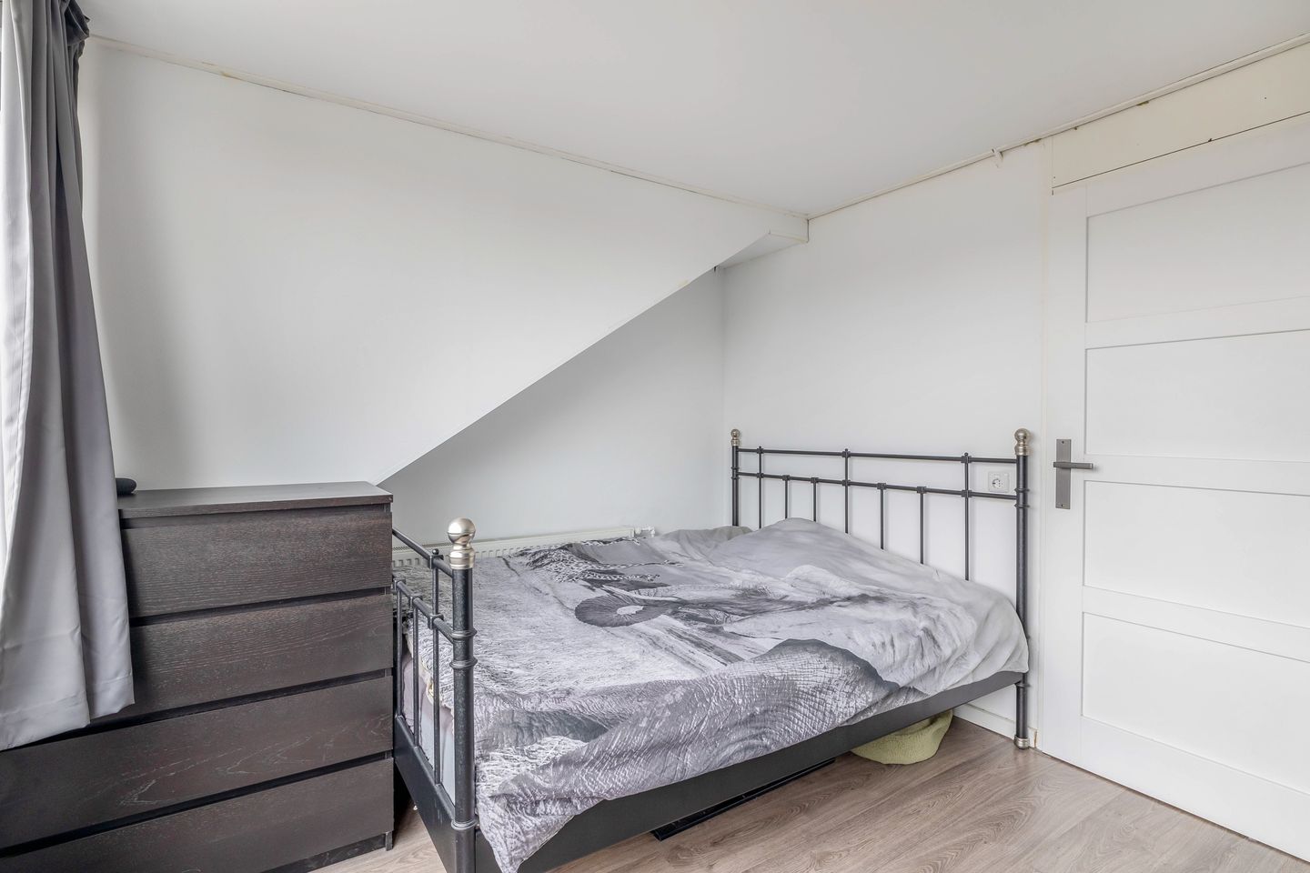 Modern terraced house with private parking and solar panels in Ridderkerk — 31