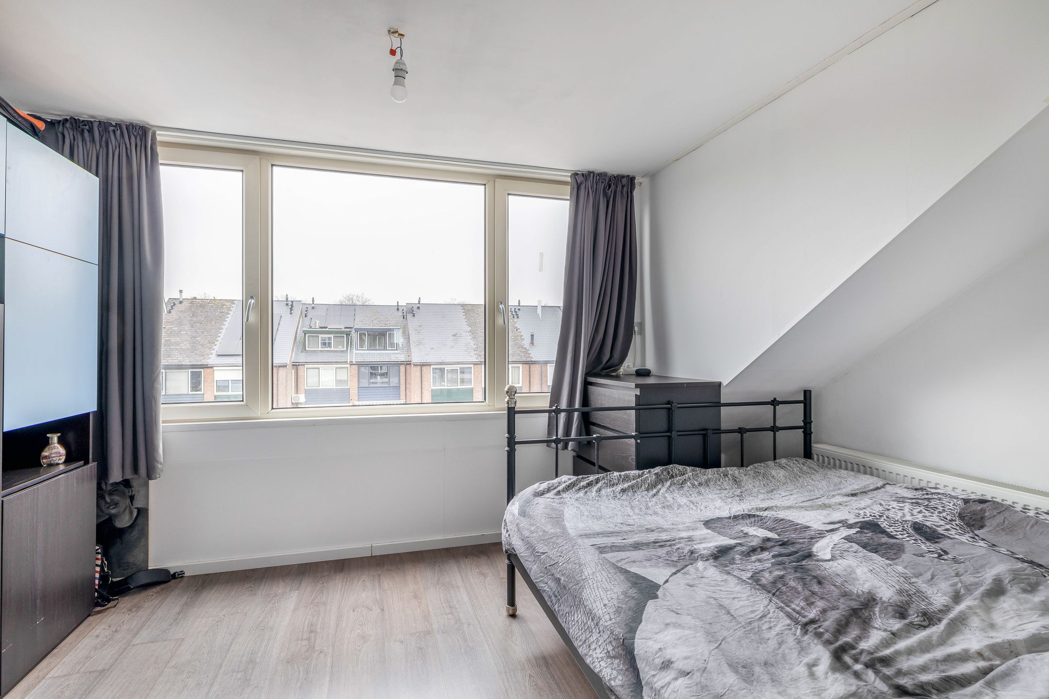 Modern terraced house with private parking and solar panels in Ridderkerk — 32