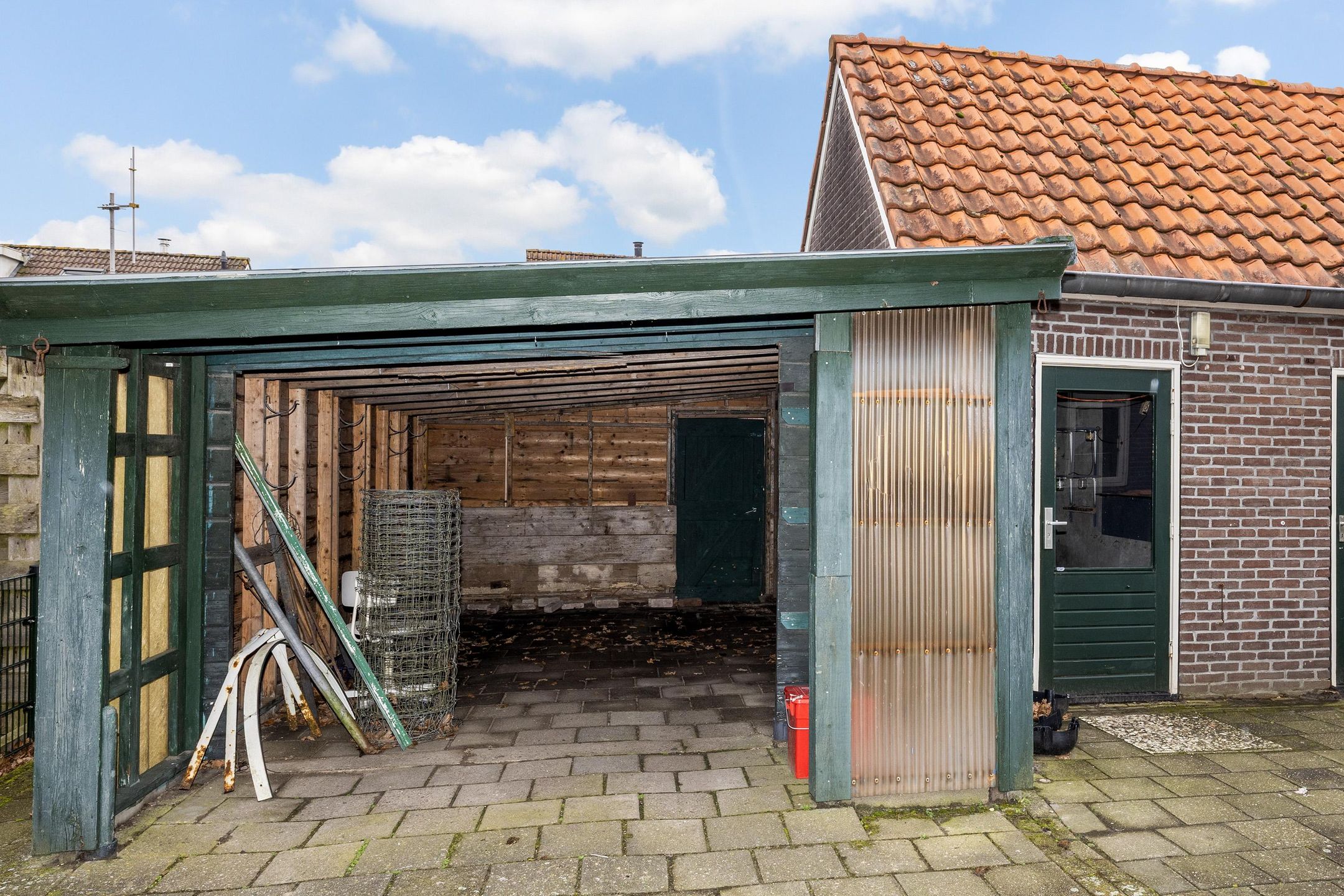 Photo 15 of Midden 67