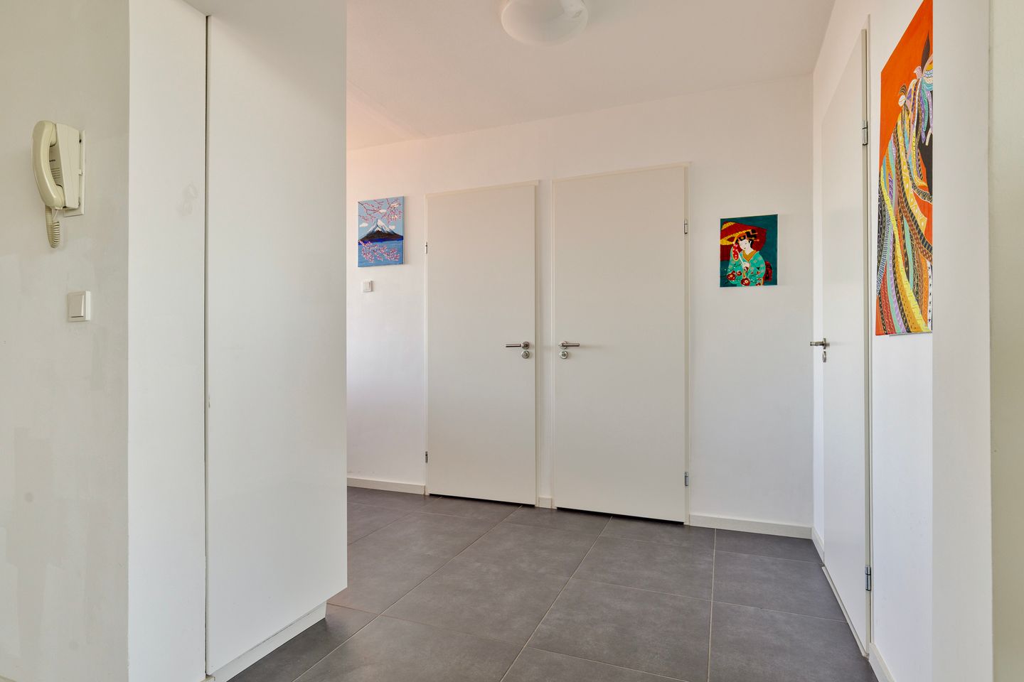 Spacious apartment with large balcony in Leiden Merenwijk — 14