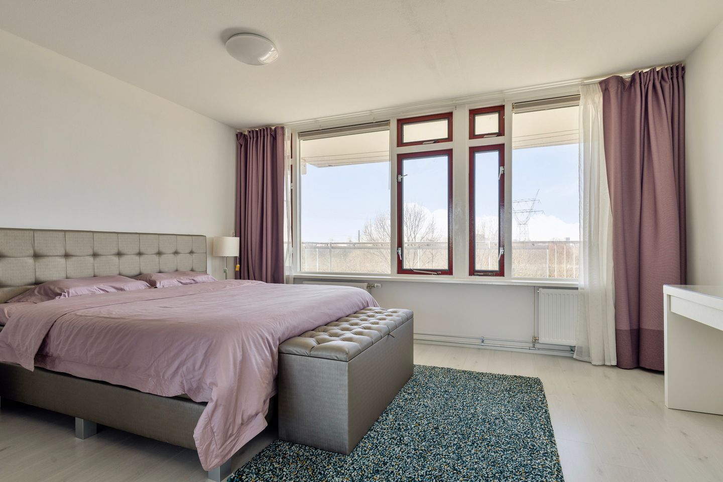 Spacious apartment with large balcony in Leiden Merenwijk — 24