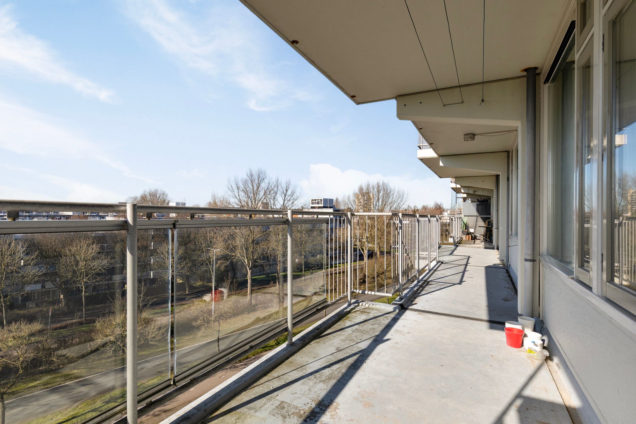 Spacious apartment with large balcony in Leiden Merenwijk — 31