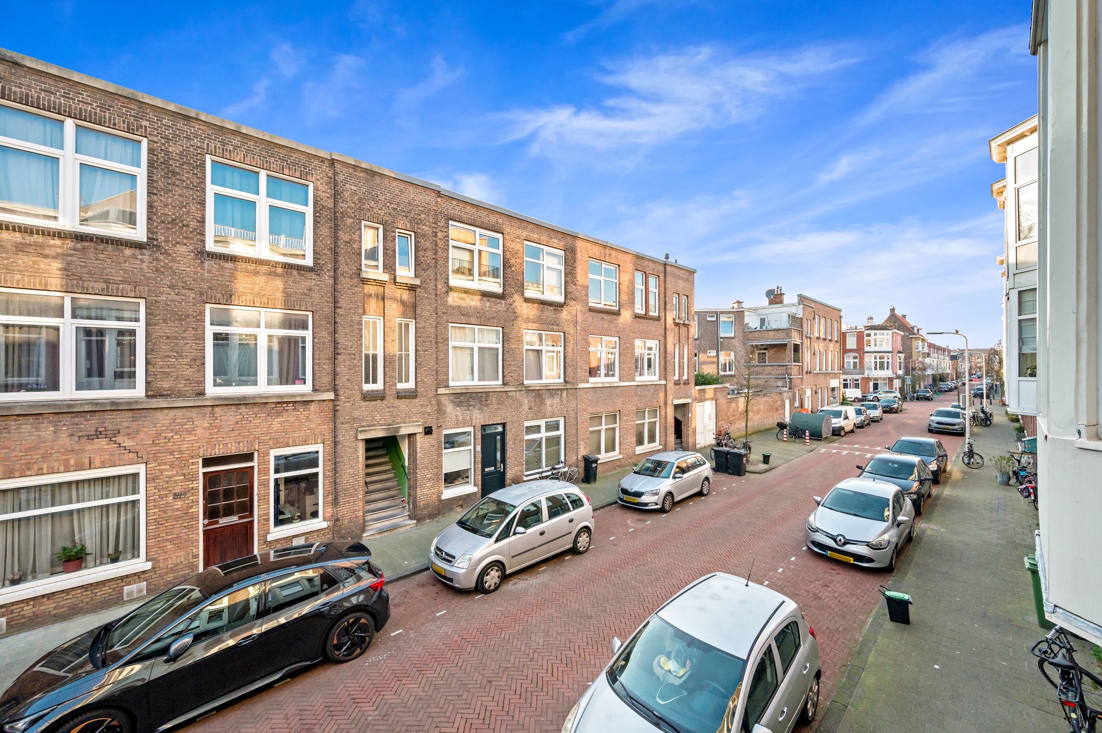 Photo 12 of Johannes Camphuijsstraat 326