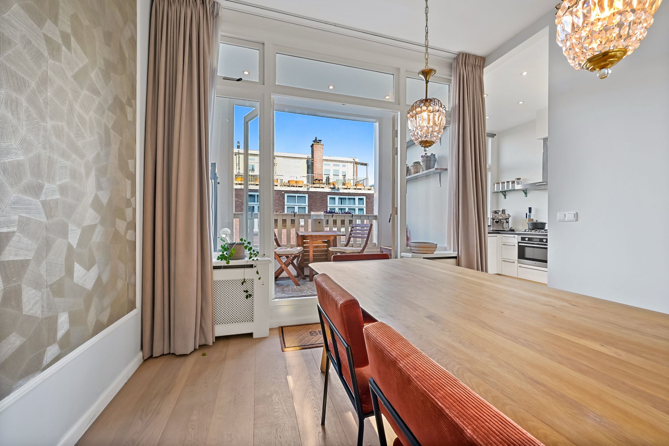 Photo 15 of Johannes Camphuijsstraat 326