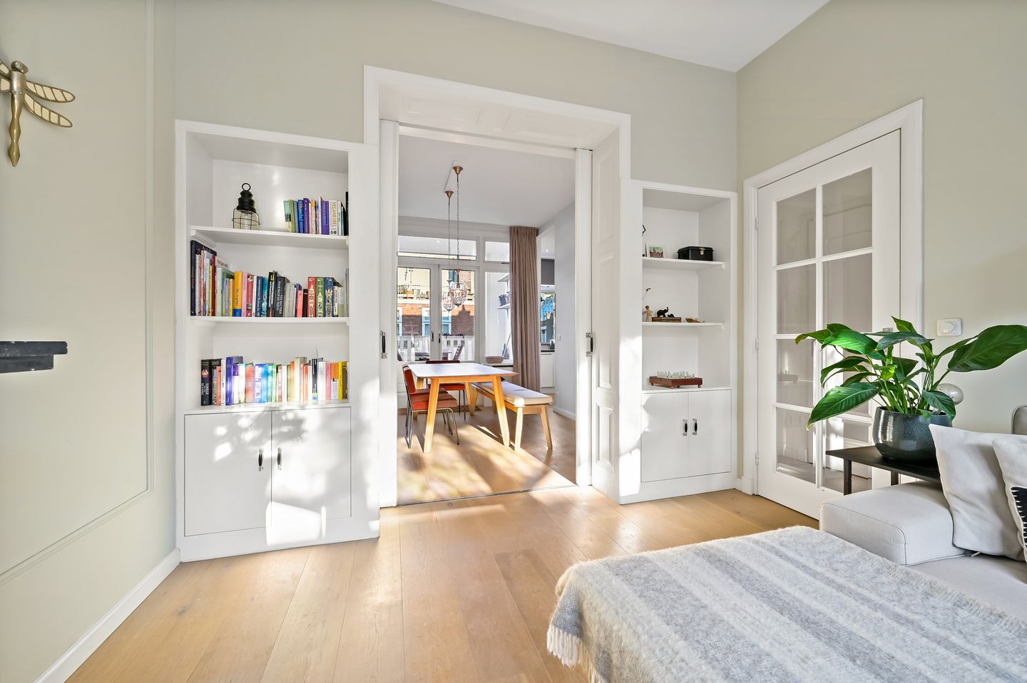 Photo 10 of Johannes Camphuijsstraat 326