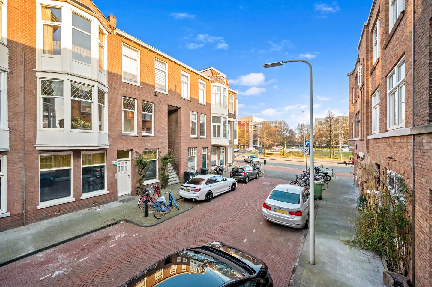 Photo 35 of Johannes Camphuijsstraat 326