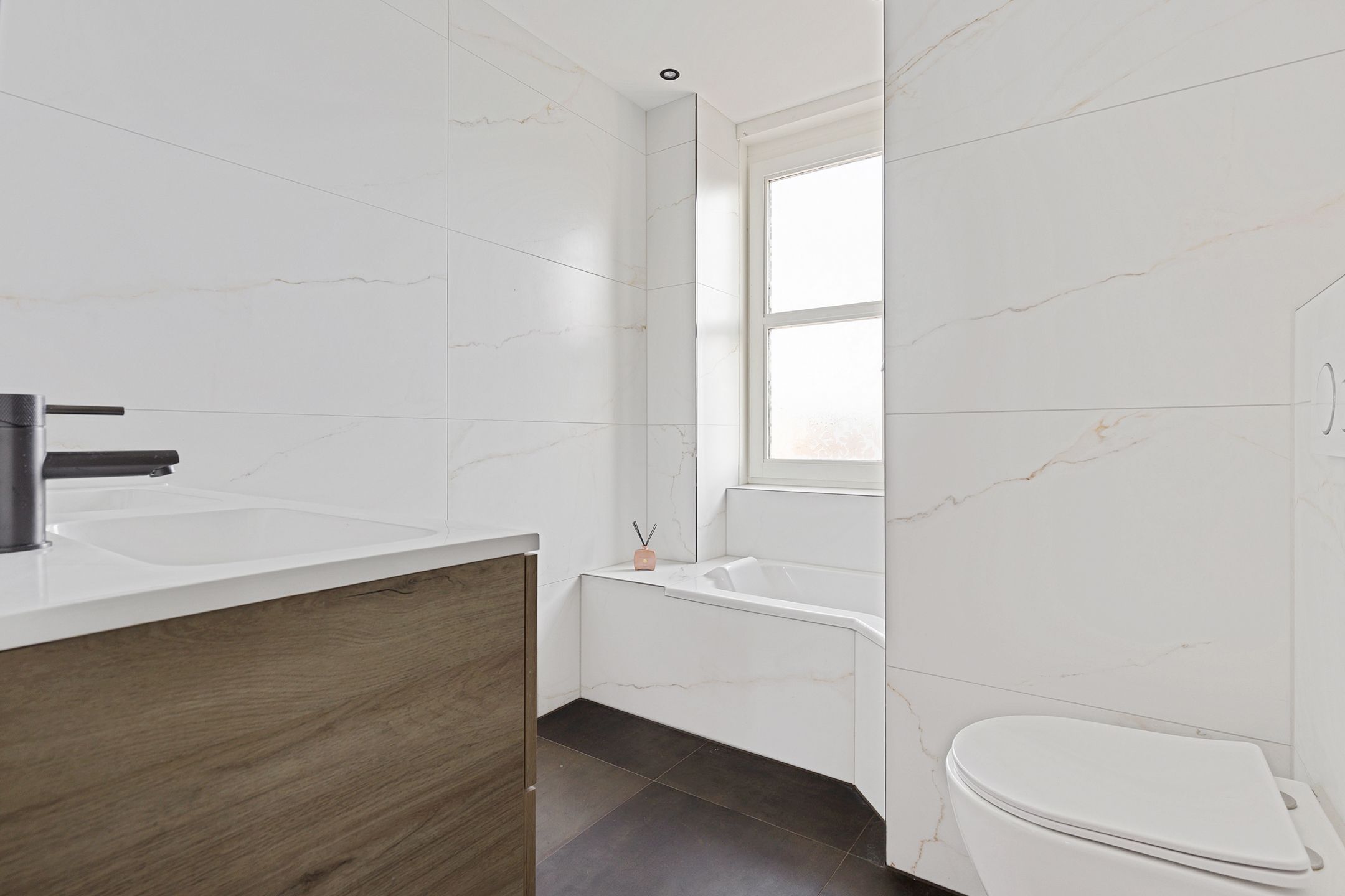 Foto 30 van Tinnegieter 20