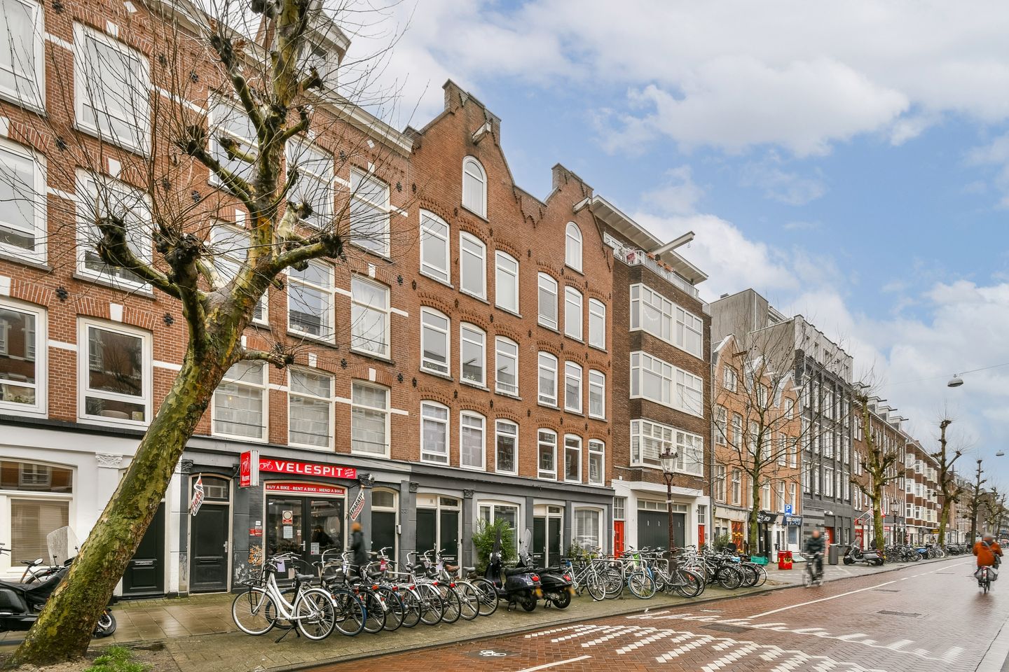 Bright 3-Room Apartment with Balcony on Freehold Land in Vibrant Amsterdam Oost — 32