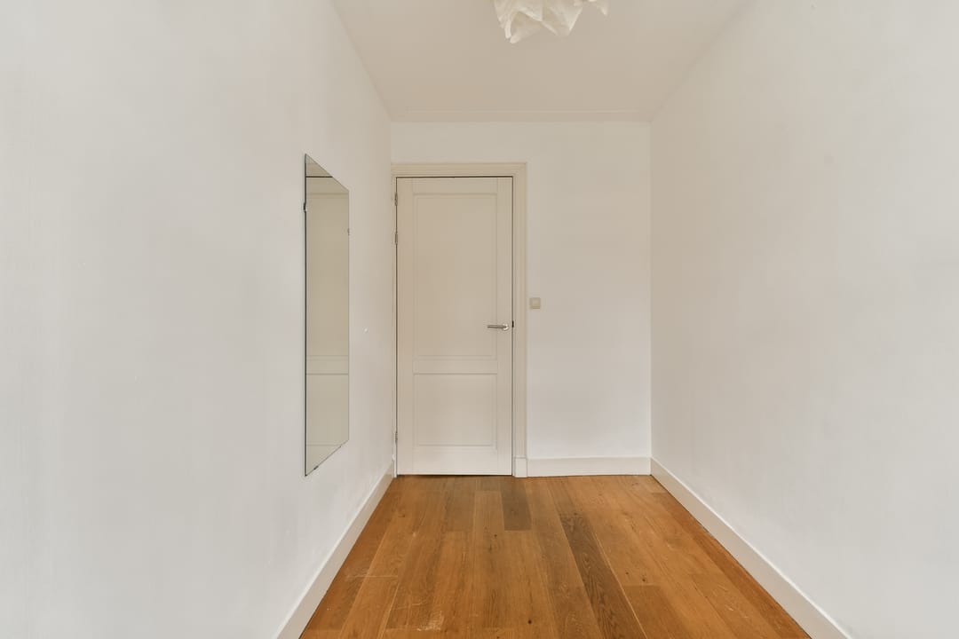 Bright 3-Room Apartment with Balcony on Freehold Land in Vibrant Amsterdam Oost — 16